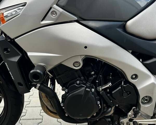 Сірий Сузукі GSR 600, об'ємом двигуна 0 л та пробігом 36 тис. км за 4800 $, фото 7 на Automoto.ua