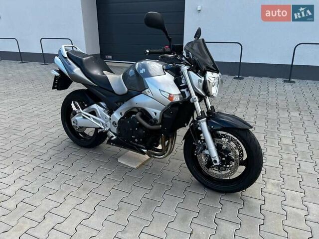 Сірий Сузукі GSR 600, об'ємом двигуна 0 л та пробігом 36 тис. км за 4800 $, фото 4 на Automoto.ua