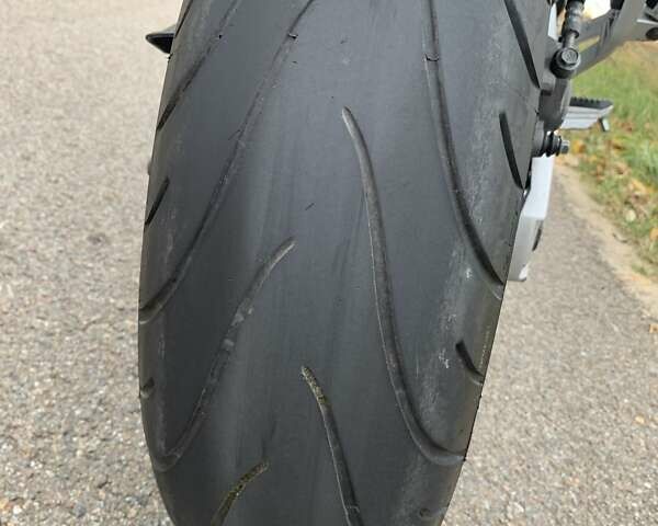 Серый Сузуки GSR 600, объемом двигателя 0.6 л и пробегом 63 тыс. км за 4651 $, фото 2 на Automoto.ua