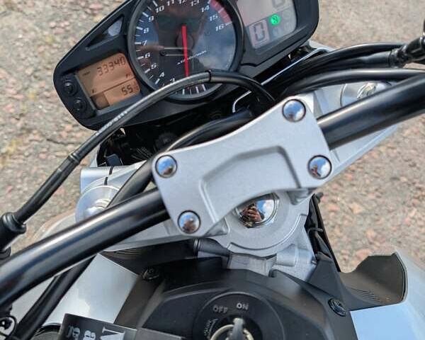Серый Сузуки GSR 600, объемом двигателя 0.6 л и пробегом 33 тыс. км за 5399 $, фото 8 на Automoto.ua