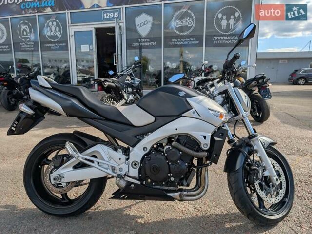 Серый Сузуки GSR 600, объемом двигателя 0.6 л и пробегом 33 тыс. км за 5399 $, фото 4 на Automoto.ua