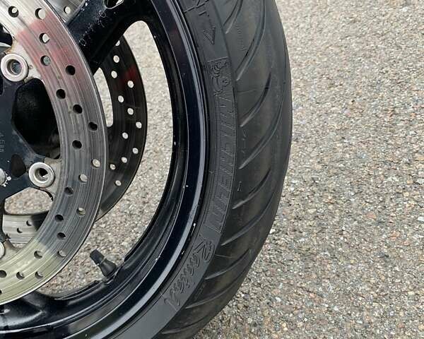 Серый Сузуки GSR 600, объемом двигателя 0.6 л и пробегом 63 тыс. км за 4651 $, фото 6 на Automoto.ua