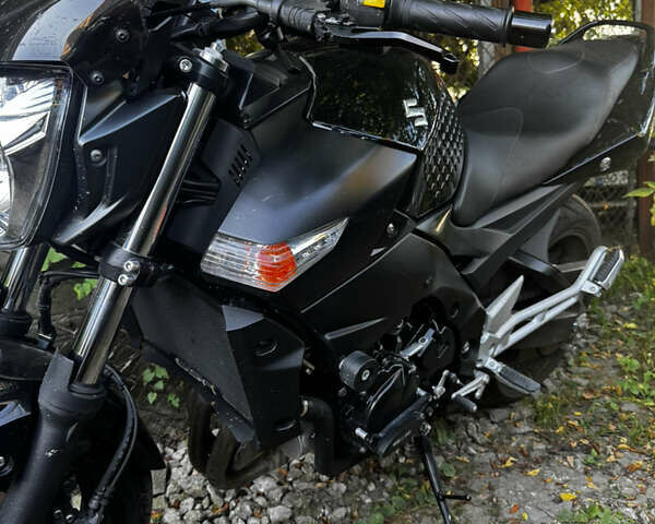 Сірий Сузукі GSR 600, об'ємом двигуна 0.6 л та пробігом 27 тис. км за 5500 $, фото 1 на Automoto.ua