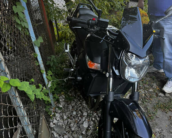 Сірий Сузукі GSR 600, об'ємом двигуна 0.6 л та пробігом 27 тис. км за 5500 $, фото 5 на Automoto.ua