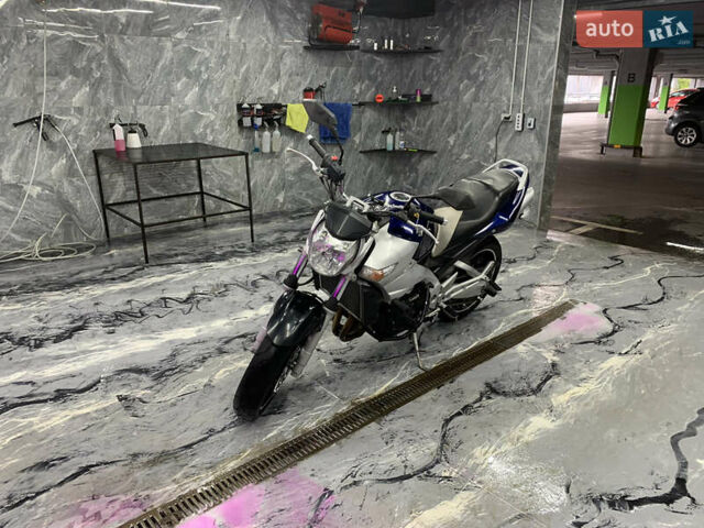 Синій Сузукі GSR 600, об'ємом двигуна 0.6 л та пробігом 57 тис. км за 4550 $, фото 5 на Automoto.ua