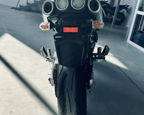 Синий Сузуки GSR 600, объемом двигателя 0.6 л и пробегом 33 тыс. км за 5300 $, фото 3 на Automoto.ua