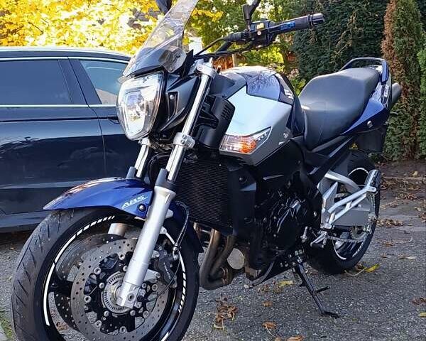 Синий Сузуки GSR 600, объемом двигателя 0.6 л и пробегом 26 тыс. км за 5000 $, фото 6 на Automoto.ua