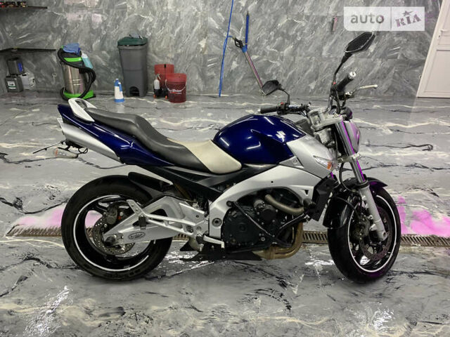 Синий Сузуки GSR 600, объемом двигателя 0.6 л и пробегом 55 тыс. км за 4750 $, фото 2 на Automoto.ua