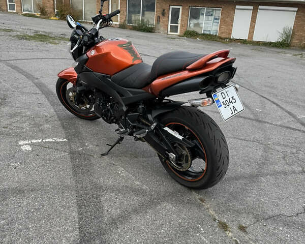 Оранжевый Сузуки GSR 600, объемом двигателя 0.6 л и пробегом 43 тыс. км за 5000 $, фото 8 на Automoto.ua