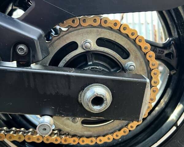 Белый Сузуки GSR 750, объемом двигателя 0 л и пробегом 27 тыс. км за 4444 $, фото 20 на Automoto.ua