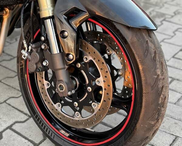 Черный Сузуки GSR 750, объемом двигателя 0.75 л и пробегом 24 тыс. км за 6999 $, фото 17 на Automoto.ua