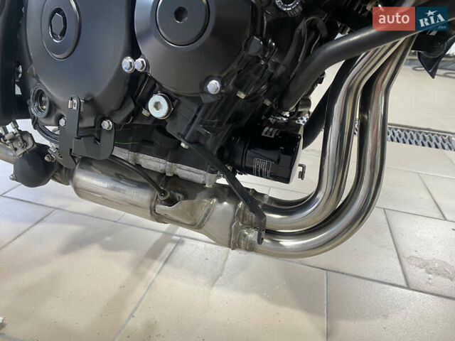Черный Сузуки GSR 750, объемом двигателя 0.75 л и пробегом 28 тыс. км за 7500 $, фото 8 на Automoto.ua