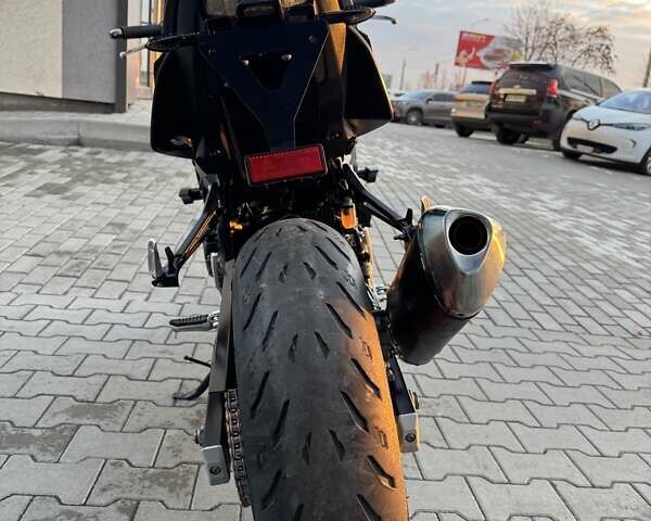 Черный Сузуки GSR 750, объемом двигателя 0.75 л и пробегом 24 тыс. км за 6999 $, фото 8 на Automoto.ua