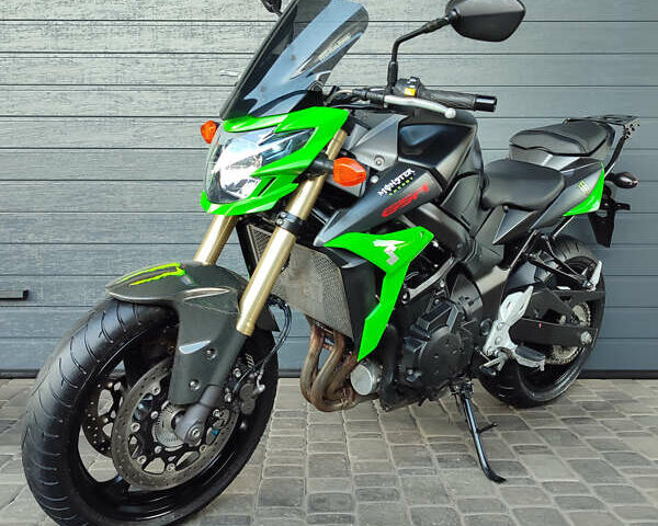 Черный Сузуки GSR 750, объемом двигателя 0.75 л и пробегом 27 тыс. км за 7000 $, фото 6 на Automoto.ua
