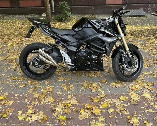 Чорний Сузукі GSR 750, об'ємом двигуна 0.75 л та пробігом 17 тис. км за 8500 $, фото 8 на Automoto.ua