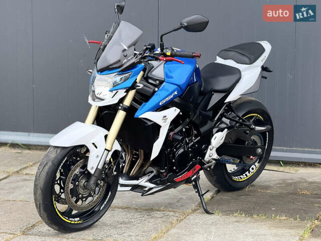 Сузуки GSR 750, объемом двигателя 0.75 л и пробегом 14 тыс. км за 7600 $, фото 1 на Automoto.ua