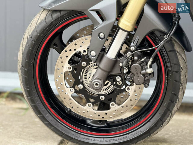 Сузуки GSR 750, объемом двигателя 0.75 л и пробегом 18 тыс. км за 7300 $, фото 7 на Automoto.ua