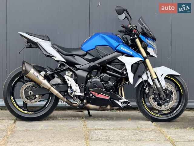 Сузуки GSR 750, объемом двигателя 0.75 л и пробегом 14 тыс. км за 7600 $, фото 3 на Automoto.ua