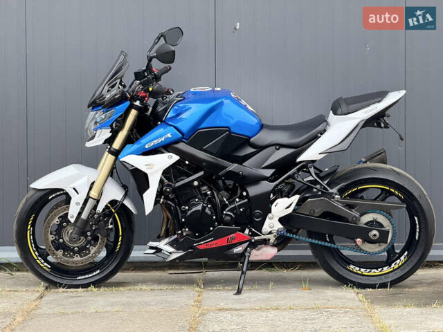 Сузуки GSR 750, объемом двигателя 0.75 л и пробегом 14 тыс. км за 7600 $, фото 2 на Automoto.ua