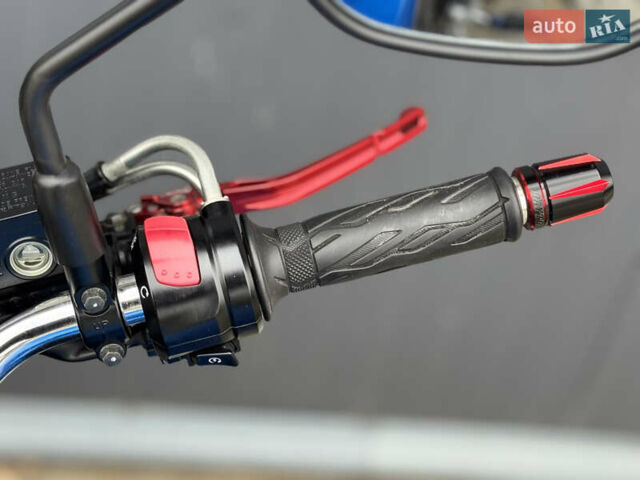 Сузуки GSR 750, объемом двигателя 0.75 л и пробегом 14 тыс. км за 7600 $, фото 12 на Automoto.ua