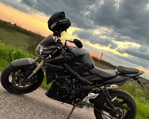 Сузуки GSR 750, объемом двигателя 0 л и пробегом 17 тыс. км за 4000 $, фото 3 на Automoto.ua