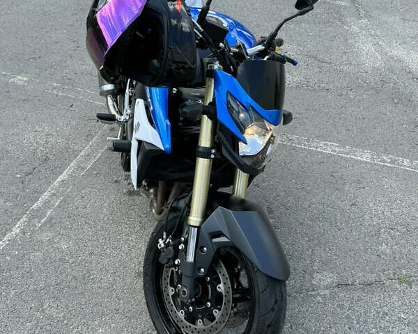 Сузуки GSR 750, объемом двигателя 0.75 л и пробегом 22 тыс. км за 7400 $, фото 4 на Automoto.ua