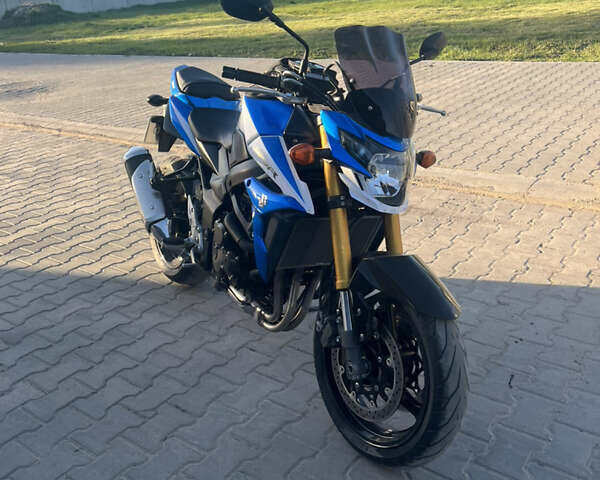 Сузуки GSR 750, объемом двигателя 0.75 л и пробегом 29 тыс. км за 7000 $, фото 6 на Automoto.ua