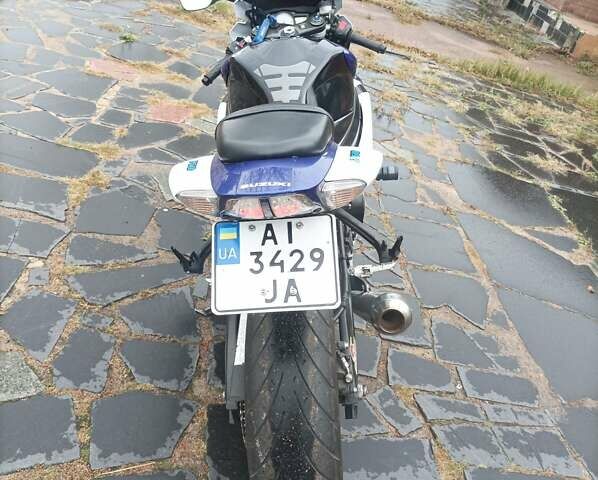 Синий Сузуки GSR 750, объемом двигателя 0 л и пробегом 37 тыс. км за 3500 $, фото 2 на Automoto.ua
