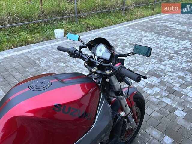 Серый Сузуки GSX-750, объемом двигателя 0.75 л и пробегом 45 тыс. км за 3950 $, фото 23 на Automoto.ua