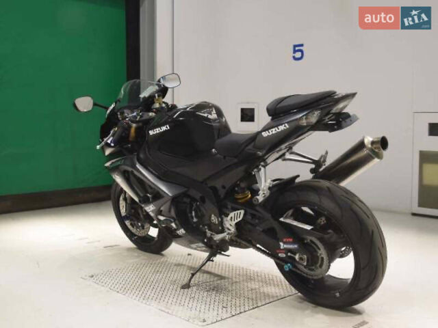Черный Сузуки GSX-R 1000, объемом двигателя 1 л и пробегом 19 тыс. км за 10500 $, фото 6 на Automoto.ua