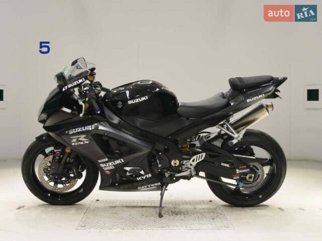 Черный Сузуки GSX-R 1000, объемом двигателя 1 л и пробегом 19 тыс. км за 10500 $, фото 3 на Automoto.ua