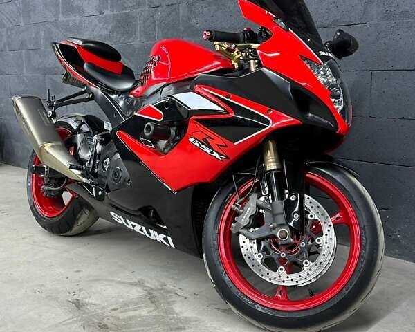 Красный Сузуки GSX-R 1000, объемом двигателя 0 л и пробегом 50 тыс. км за 6800 $, фото 1 на Automoto.ua