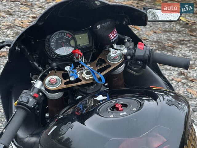Сузуки GSX-R 1000, объемом двигателя 1 л и пробегом 40 тыс. км за 7500 $, фото 10 на Automoto.ua