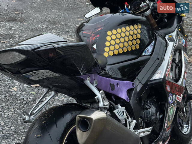 Сузуки GSX-R 1000, объемом двигателя 1 л и пробегом 40 тыс. км за 7500 $, фото 11 на Automoto.ua