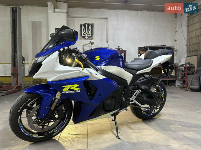 Сузуки GSX-R 1000, объемом двигателя 0 л и пробегом 14 тыс. км за 5300 $, фото 2 на Automoto.ua