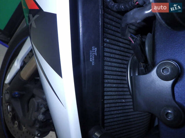Сузуки GSX-R 1000, объемом двигателя 1 л и пробегом 27 тыс. км за 12400 $, фото 6 на Automoto.ua