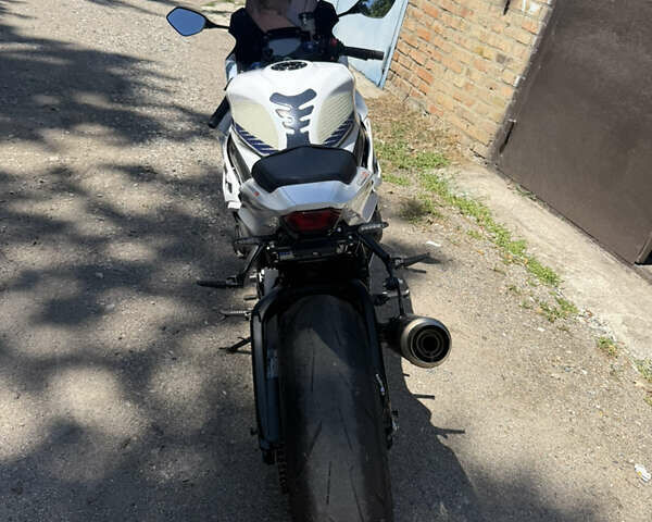 Сузуки GSX-R 1000, объемом двигателя 1 л и пробегом 11 тыс. км за 19500 $, фото 5 на Automoto.ua