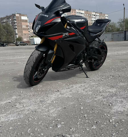 Серый Сузуки GSX-R 1000, объемом двигателя 1 л и пробегом 6 тыс. км за 18500 $, фото 3 на Automoto.ua