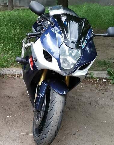 Синій Сузукі GSX-R 1000, об'ємом двигуна 1 л та пробігом 60 тис. км за 4600 $, фото 2 на Automoto.ua