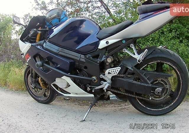 Синій Сузукі GSX-R 1000, об'ємом двигуна 1 л та пробігом 60 тис. км за 4600 $, фото 5 на Automoto.ua