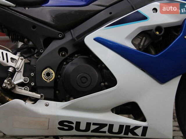 Синий Сузуки GSX-R 1000, объемом двигателя 1 л и пробегом 23 тыс. км за 9200 $, фото 11 на Automoto.ua