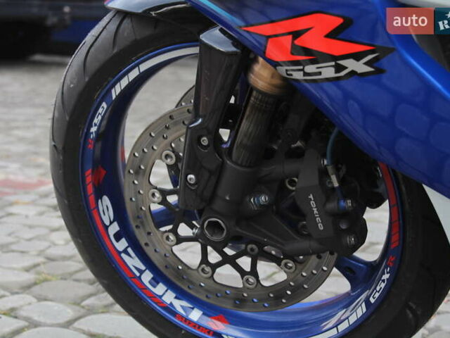 Синий Сузуки GSX-R 1000, объемом двигателя 1 л и пробегом 23 тыс. км за 8500 $, фото 15 на Automoto.ua