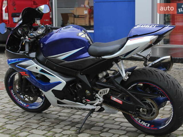 Синий Сузуки GSX-R 1000, объемом двигателя 1 л и пробегом 23 тыс. км за 9200 $, фото 3 на Automoto.ua