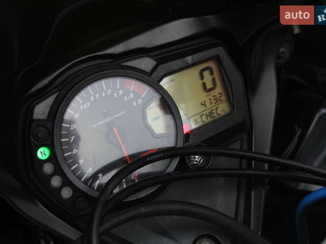 Синий Сузуки GSX-R 1000, объемом двигателя 1 л и пробегом 23 тыс. км за 8500 $, фото 10 на Automoto.ua