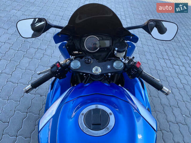 Синий Сузуки GSX-R 1000, объемом двигателя 1 л и пробегом 58 тыс. км за 9500 $, фото 9 на Automoto.ua