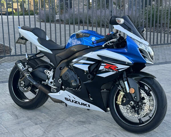 Синій Сузукі GSX-R 1000, об'ємом двигуна 1 л та пробігом 16 тис. км за 13300 $, фото 11 на Automoto.ua