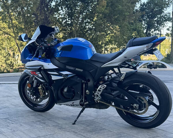 Синій Сузукі GSX-R 1000, об'ємом двигуна 1 л та пробігом 16 тис. км за 13300 $, фото 13 на Automoto.ua