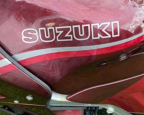 Красный Сузуки GSX-R 1100, объемом двигателя 1.1 л и пробегом 22 тыс. км за 2499 $, фото 2 на Automoto.ua