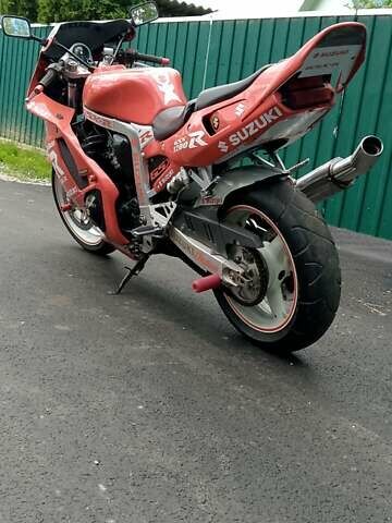 Красный Сузуки GSX-R 1100, объемом двигателя 1.1 л и пробегом 31 тыс. км за 2500 $, фото 4 на Automoto.ua