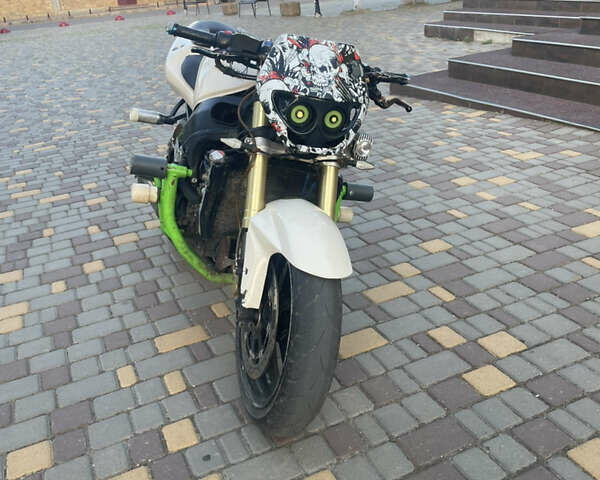 Белый Сузуки GSX-R 600, объемом двигателя 0.6 л и пробегом 51 тыс. км за 2350 $, фото 1 на Automoto.ua